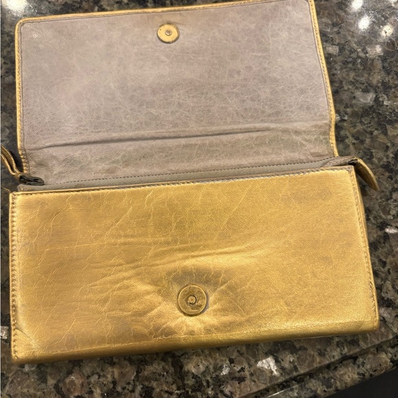 Authentic Balenciaga gold wallet with grey/silver inside metallic long wallet - Picture 6 of 13